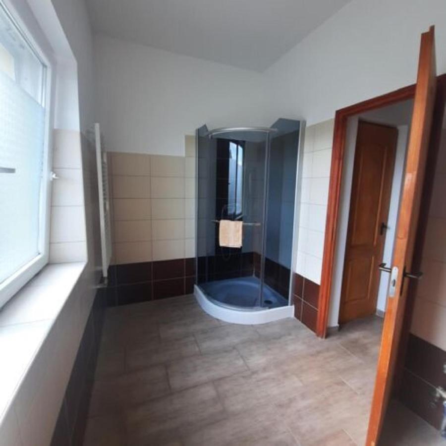 Ikszt Vendeghaz Hotell Dávod Exteriör bild